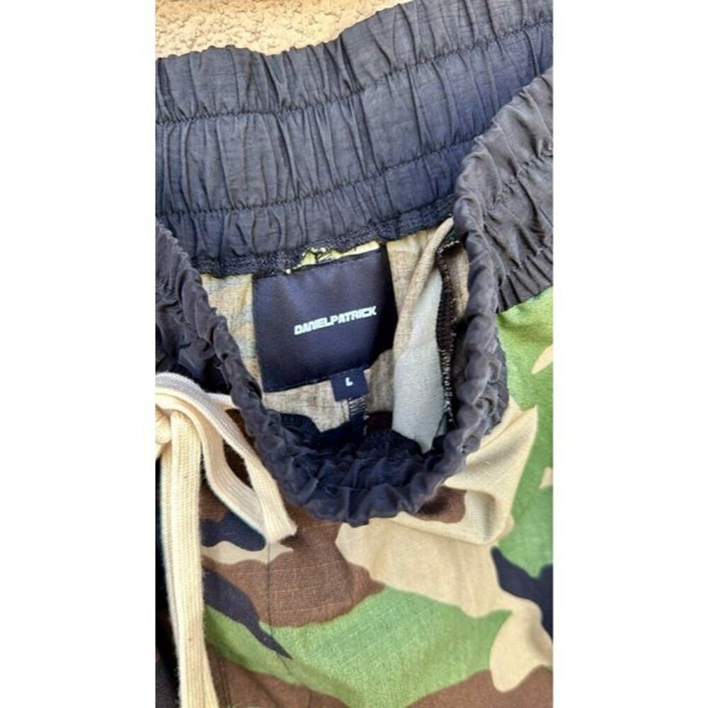 Daniel Patrick Mens Shorts Camo Large New Designer - Picture 5 of 7